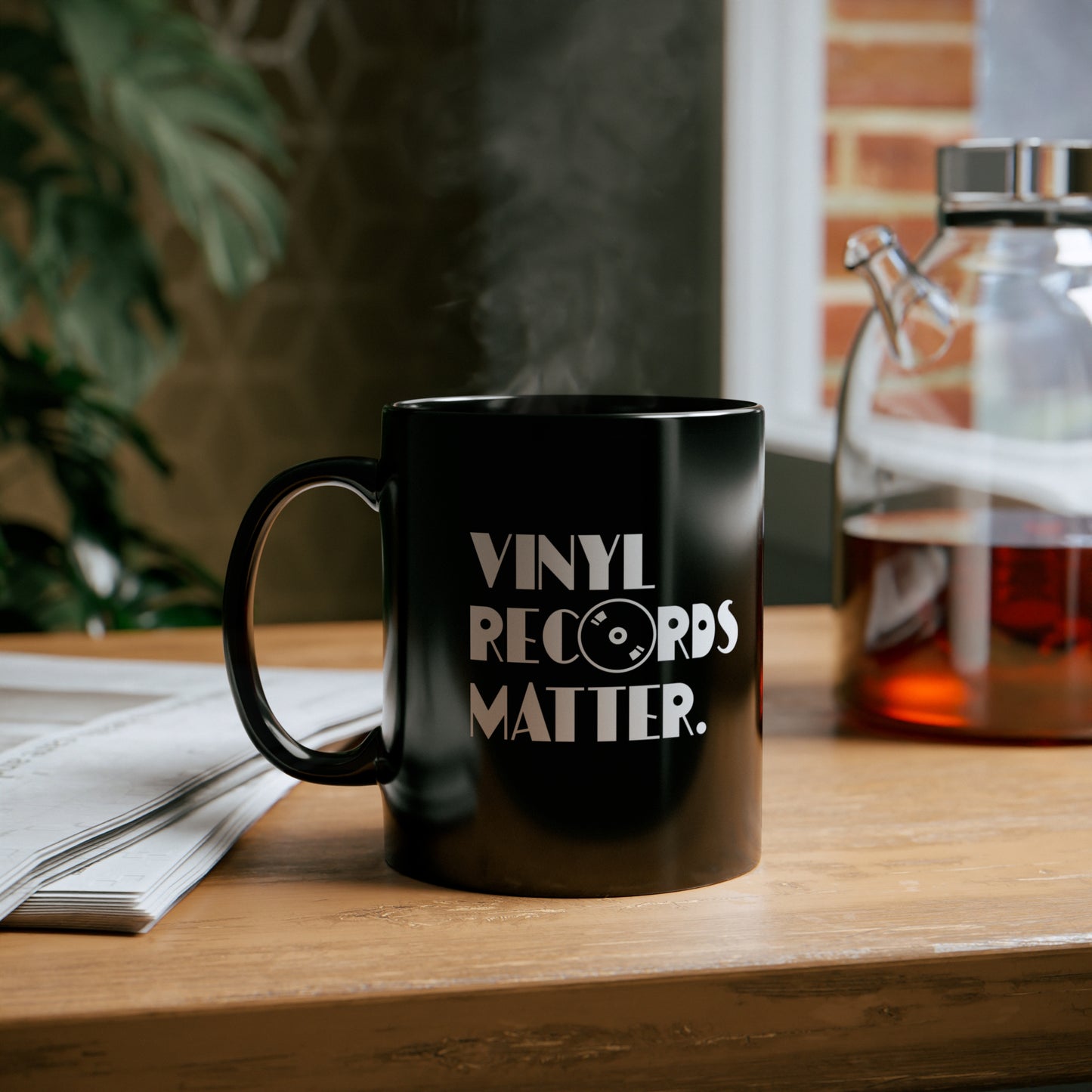 VINYL RECORDS MATTER Black mug 11oz