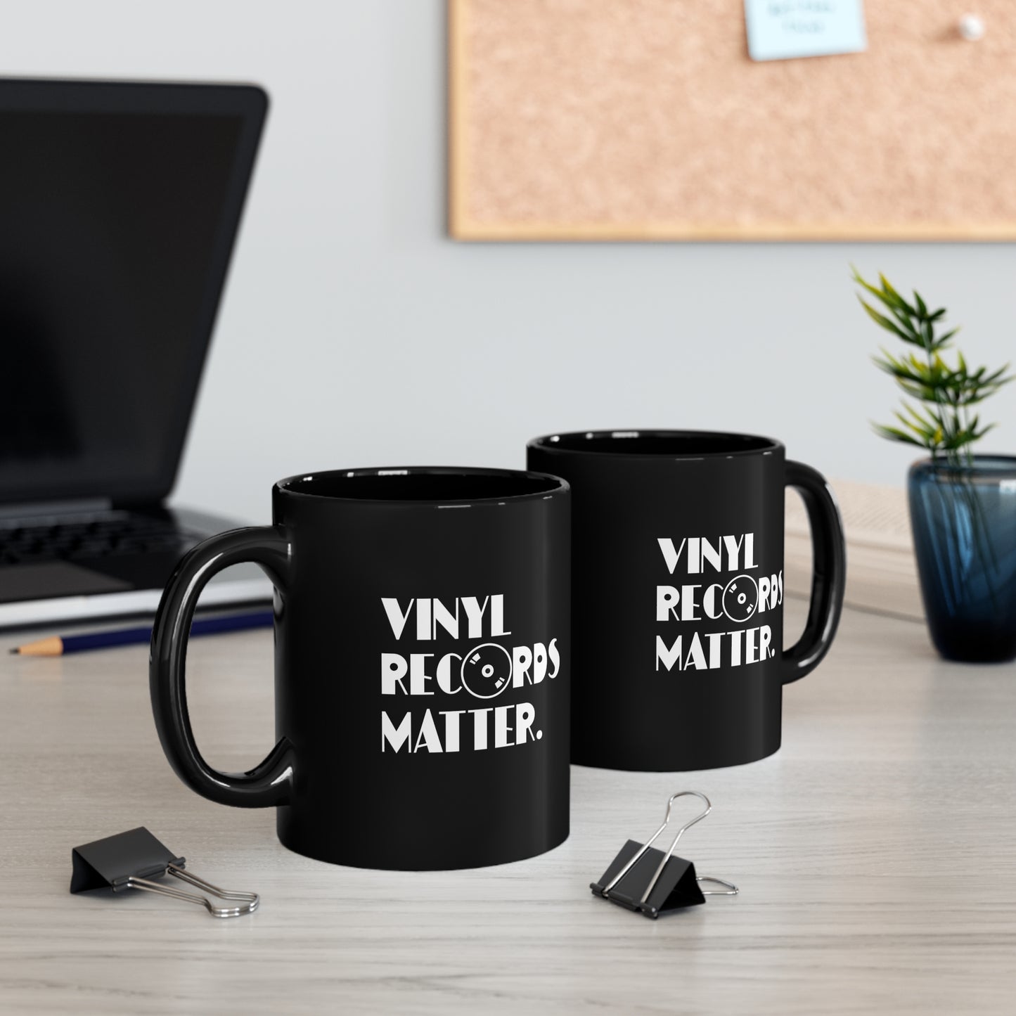 VINYL RECORDS MATTER Black mug 11oz
