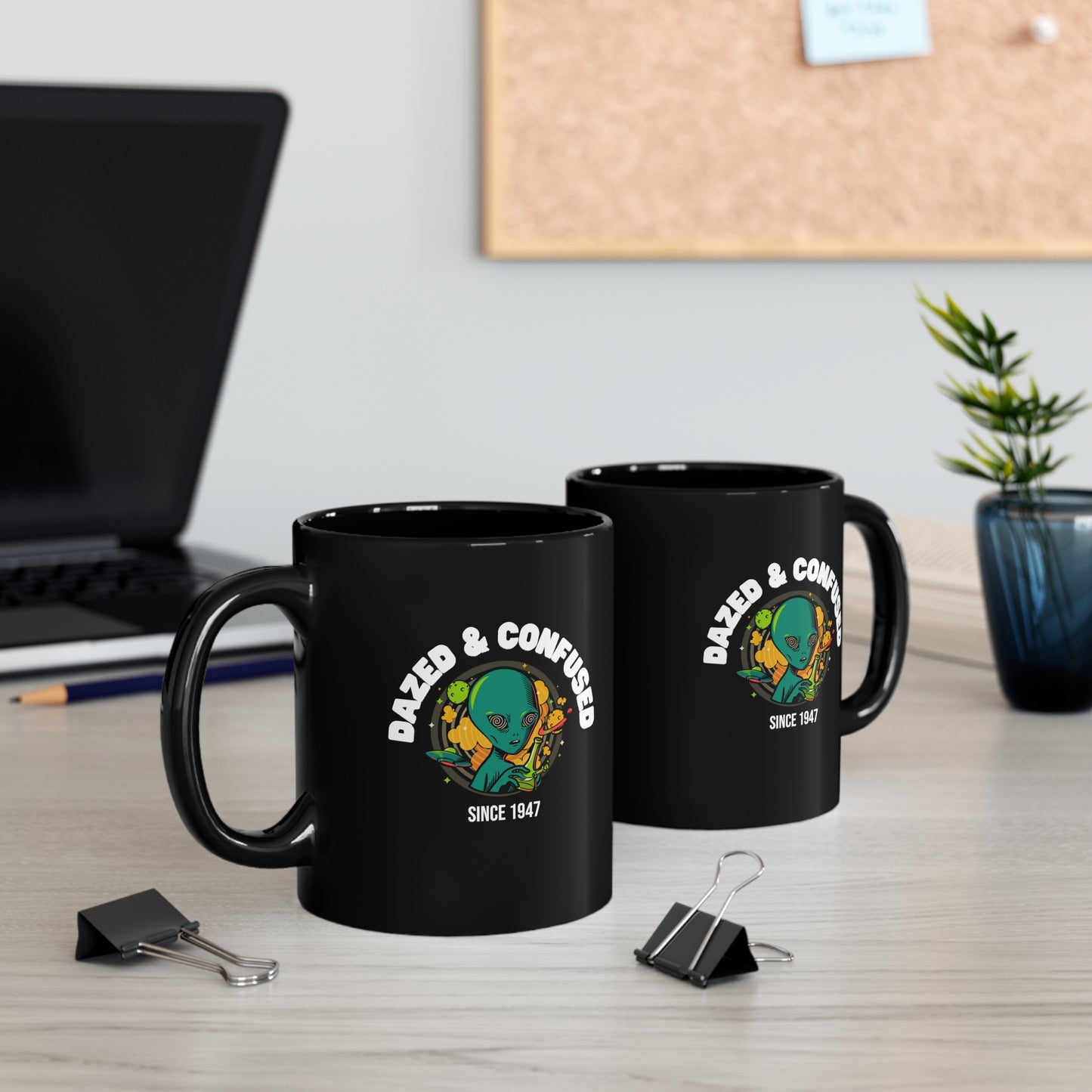DAZED & CONFUSED Black mug 11oz